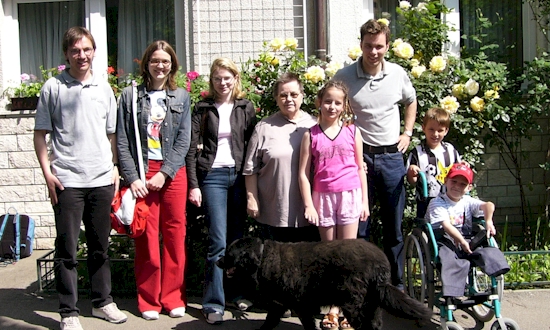 Mai 2004: Uli Iberer, Melanie Knarr, Maria Lehner, Jelena Brajsa, Frank Eckstein (mit Stationen und Begegnungen in Zagreb, Velika Kladusa)