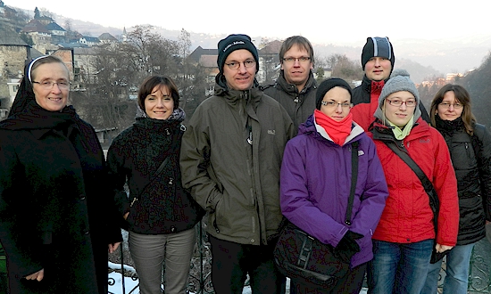 Dezember 2011: Ivana Kaser, Uli Iberer, Thomas Iberer, Barbara Iberer, Markus Schemp, Sophia Reischer, Angela Donhauser (mit Stationen und Begegnungen in Velika Kladusa, Banja Luka, Jaice)